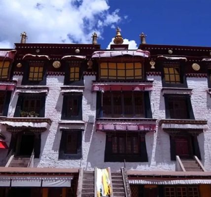 Recognize the Ganden Phodrang